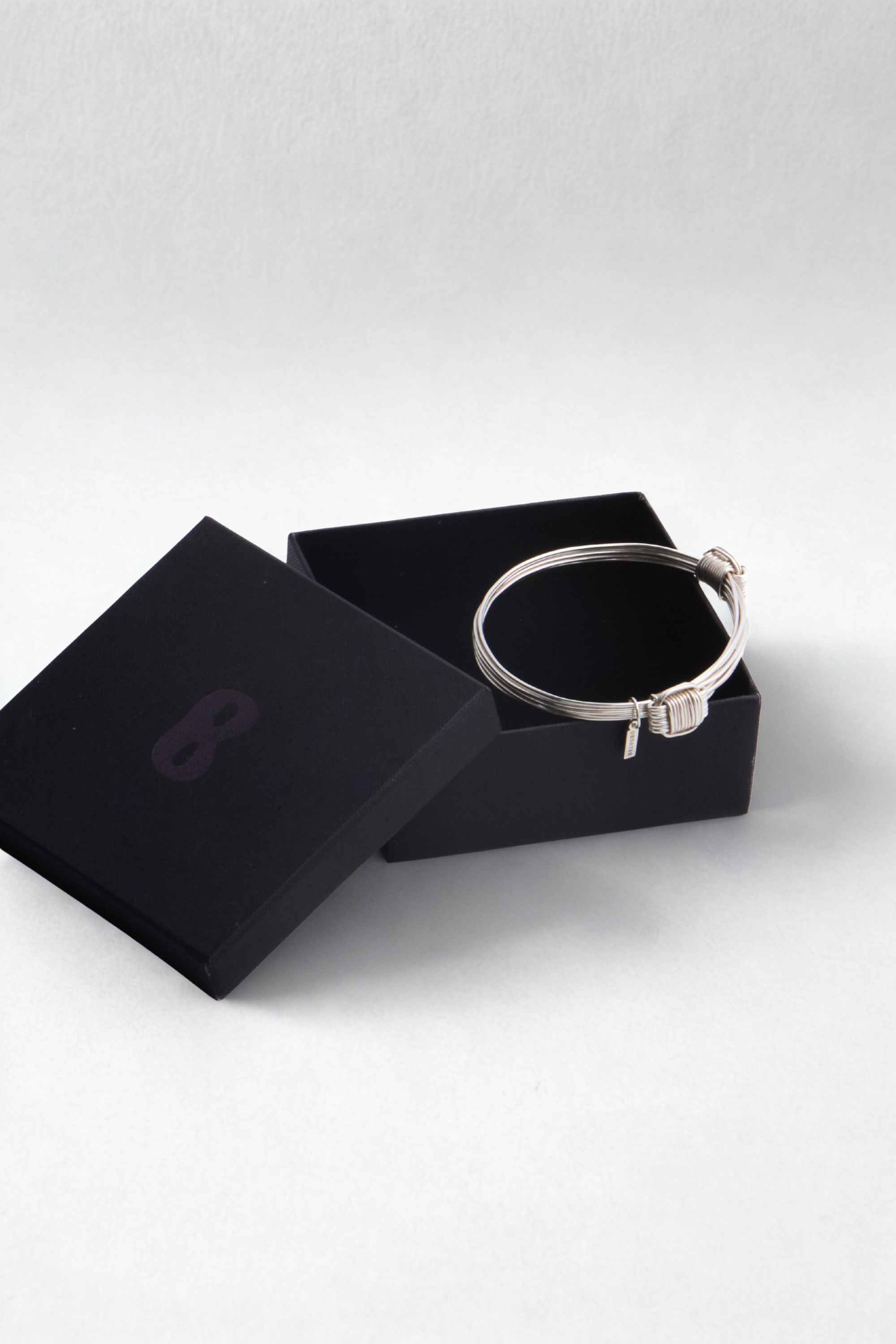 Pulsera de Nudos 7H Ajustable